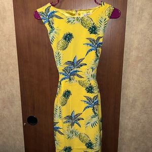 Gorgeous pineapple dress with palm trees. SZ M